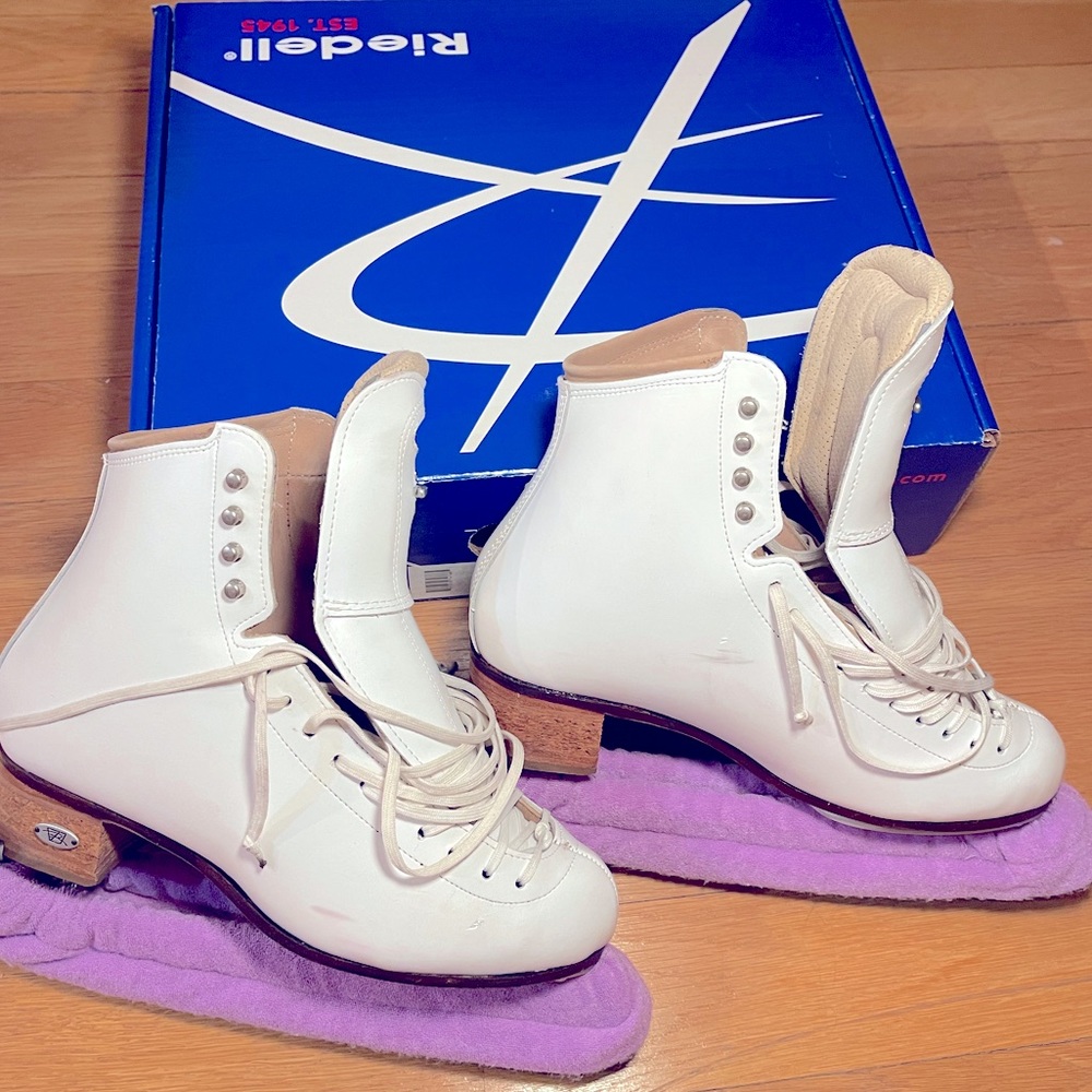 Riedell Skates and John Wilson blades